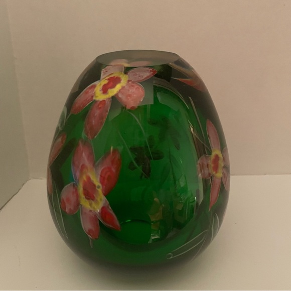 Vintage MCM Murano Emerald Green Glass Vase with Pink Flowers, Sommerso - Picture 6 of 9